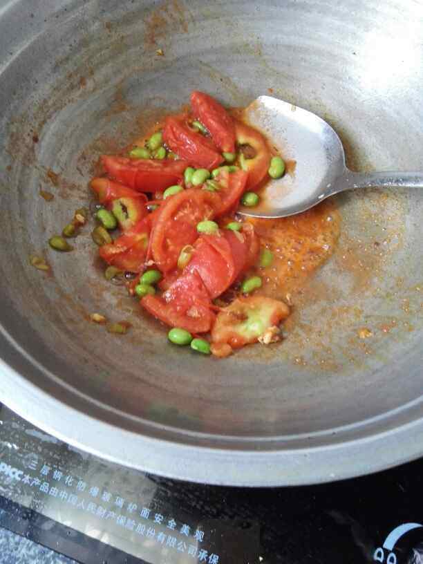 西红柿毛豆炒鸡蛋步骤5
