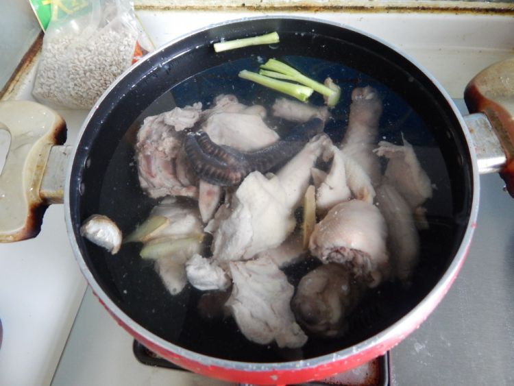 番茄杏鲍菇鸡汤步骤6