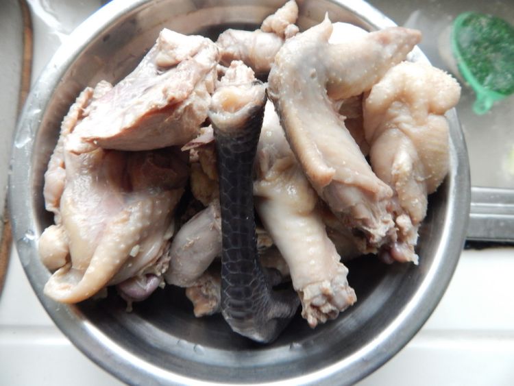 番茄杏鲍菇鸡汤步骤4