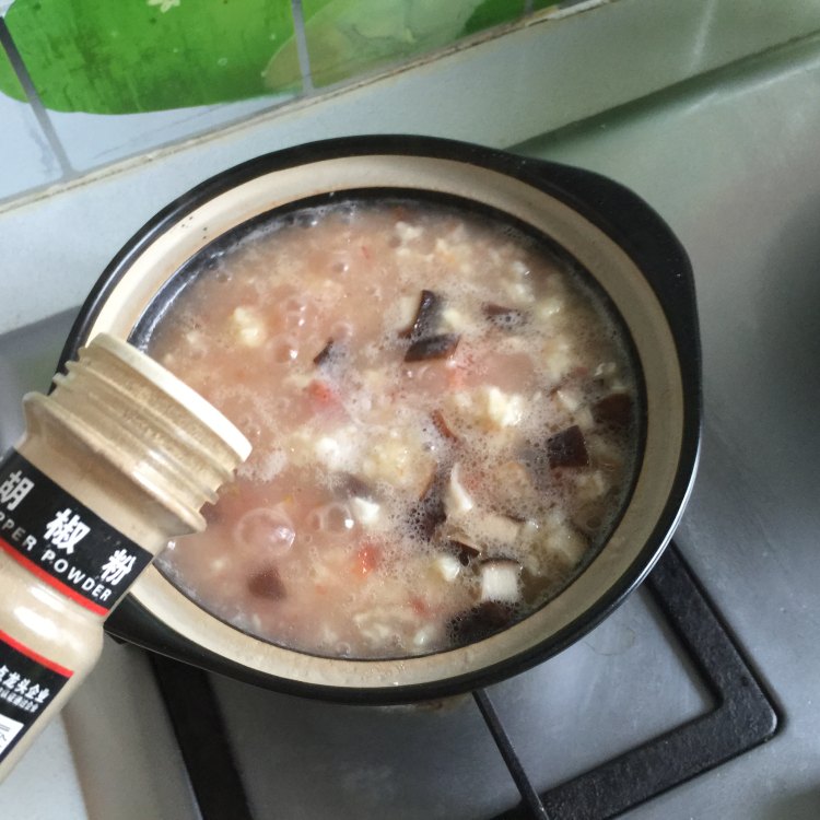 香菇西红柿疙瘩汤步骤10
