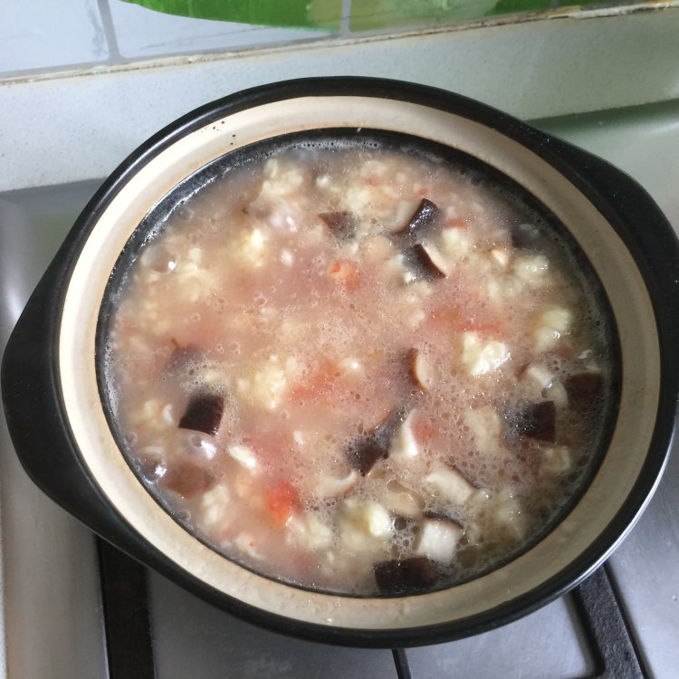 香菇西红柿疙瘩汤步骤9