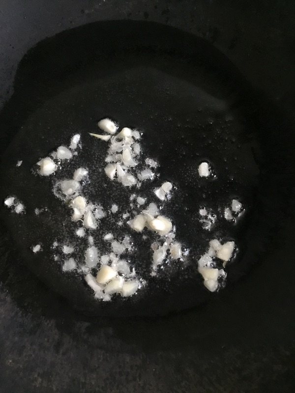 西红柿菠菜鸡蛋汤步骤2