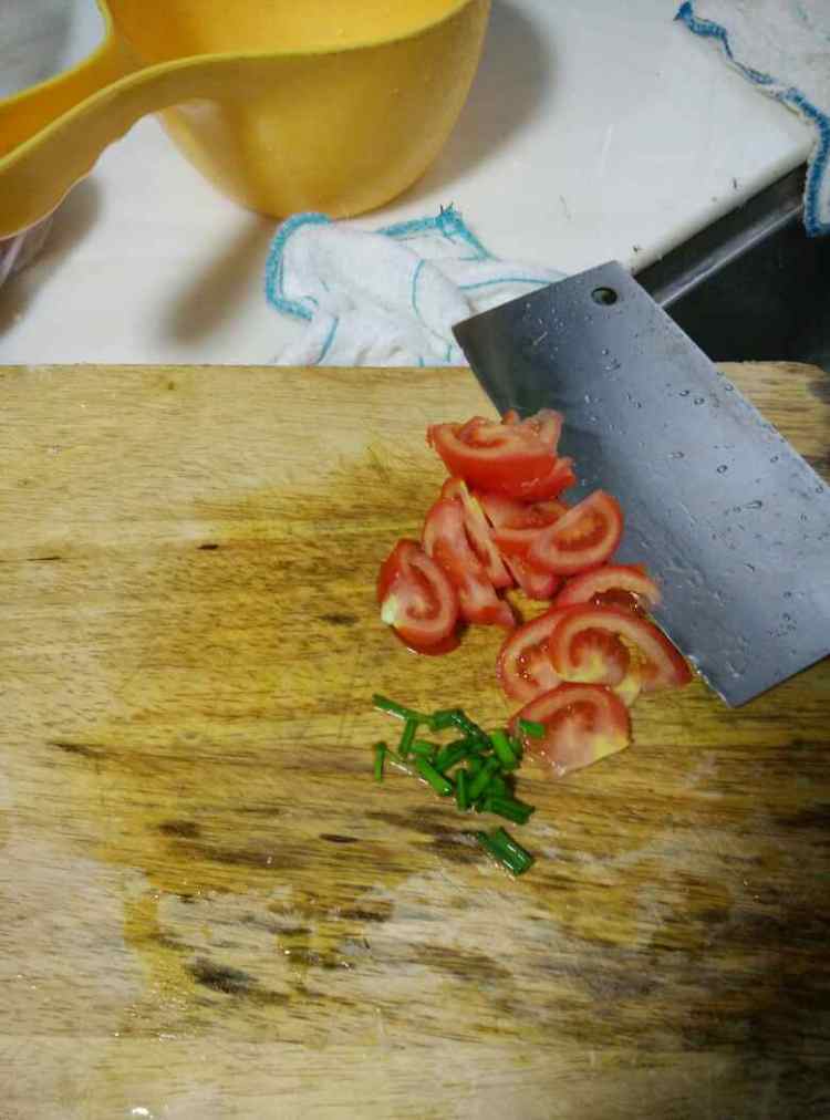 西红柿番茄炒花菜步骤2