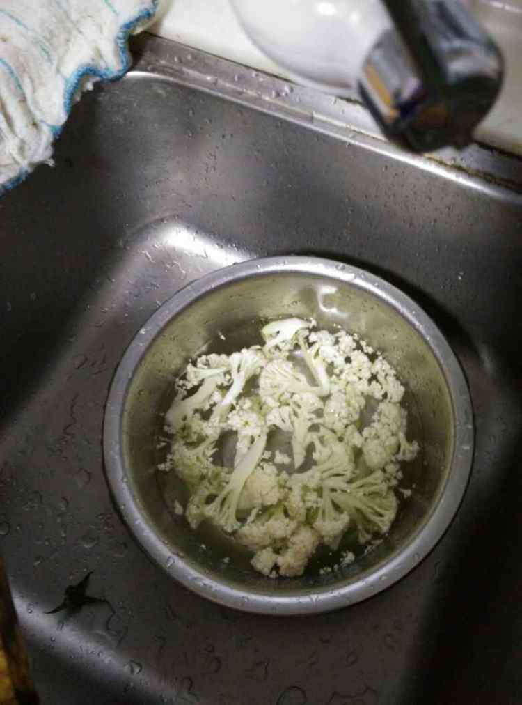 西红柿番茄炒花菜步骤3