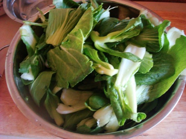 油菜焖肉丸子步骤4