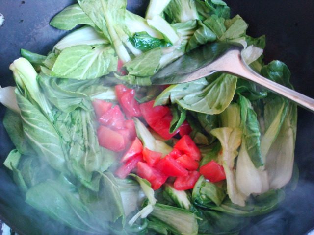 油菜焖肉丸子步骤12