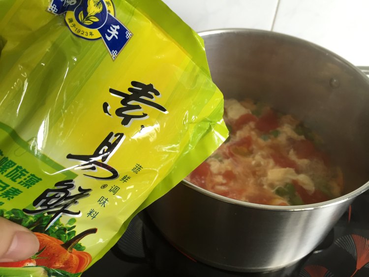 番茄面筋蛋汤步骤7