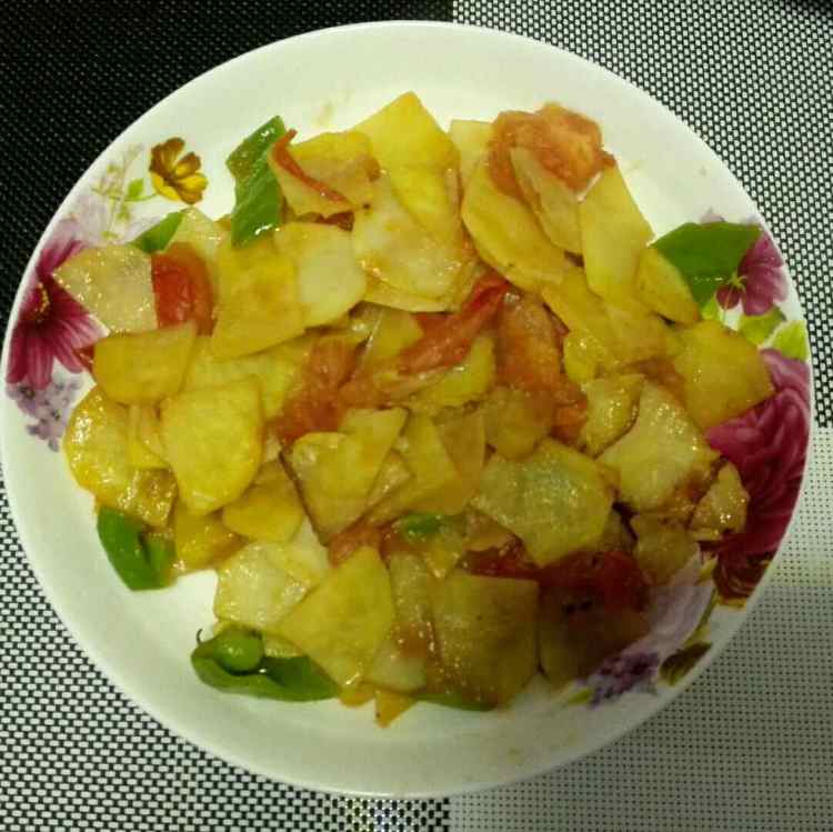 土豆片炒西红柿青椒步骤9
