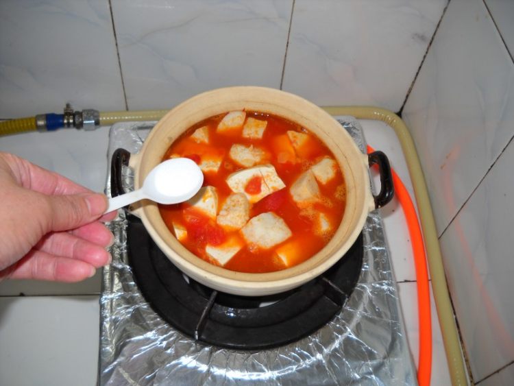 茄汁鱼丸豆腐煲步骤10
