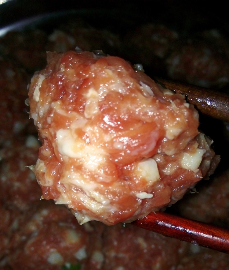 肉圆子火锅步骤2