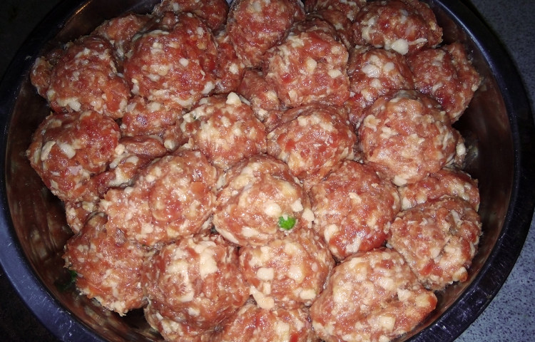 肉圆子火锅步骤3