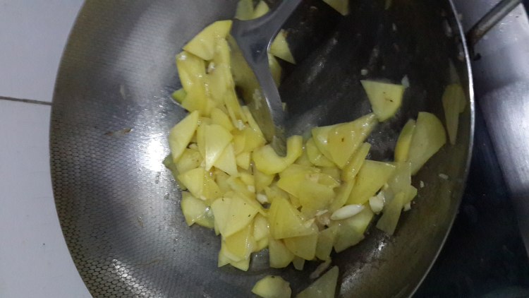 西红柿土豆片步骤4