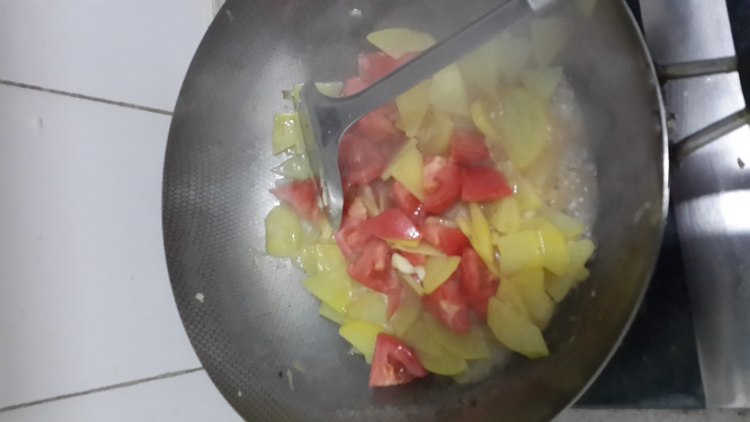 西红柿土豆片步骤5