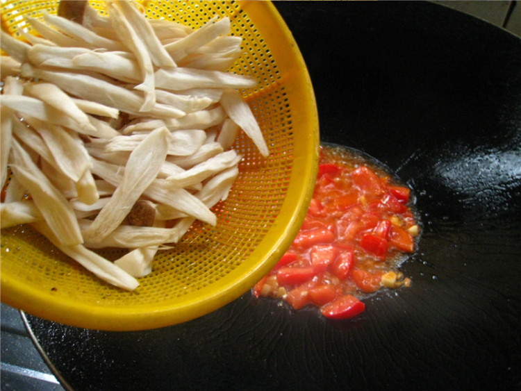 茄汁杏鲍菇肉皮步骤6