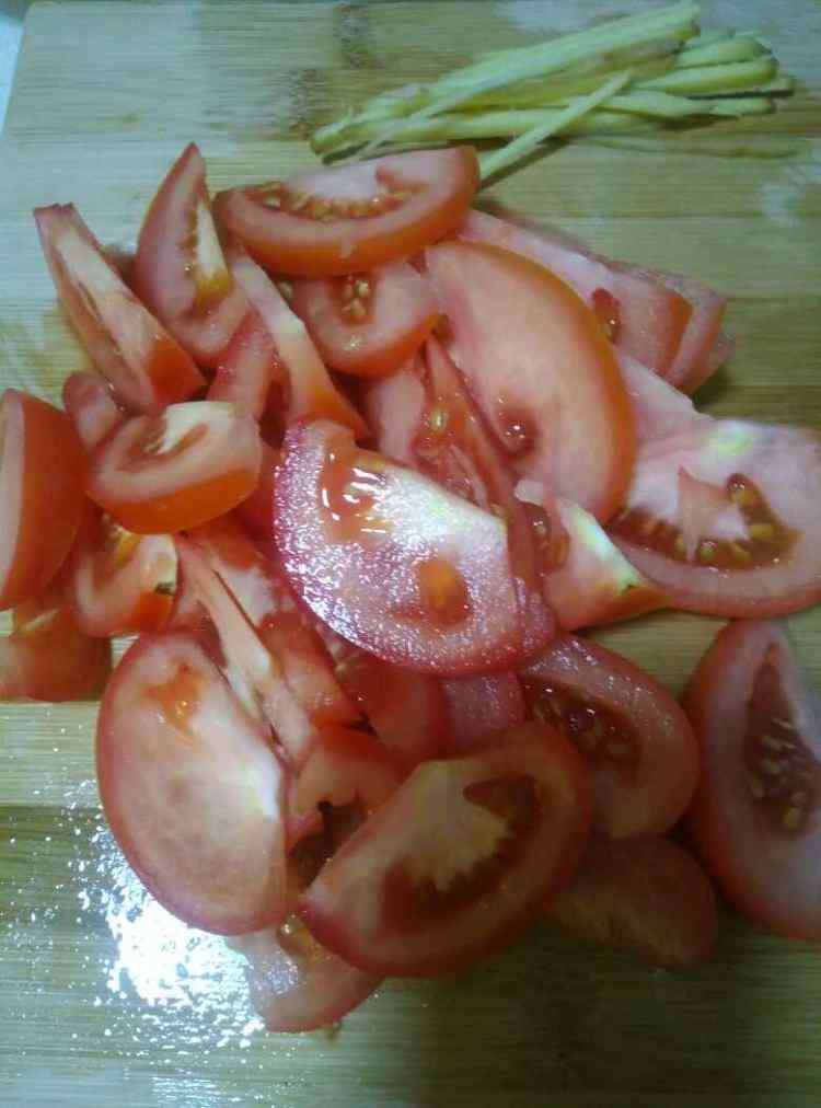 西红柿财鱼片汤步骤5