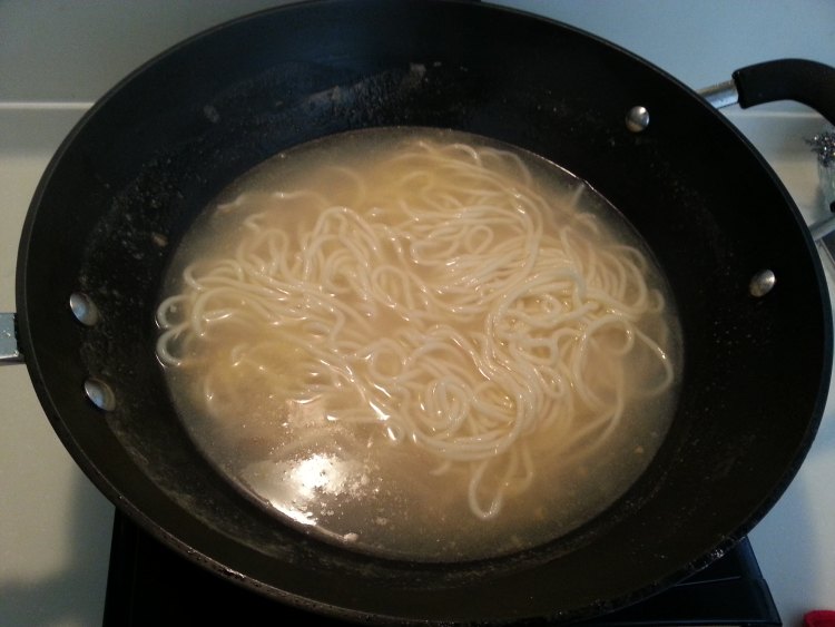 西红柿鸡蛋卤面步骤10