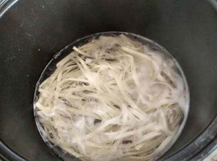 卤汁西红柿鸡蛋面步骤2