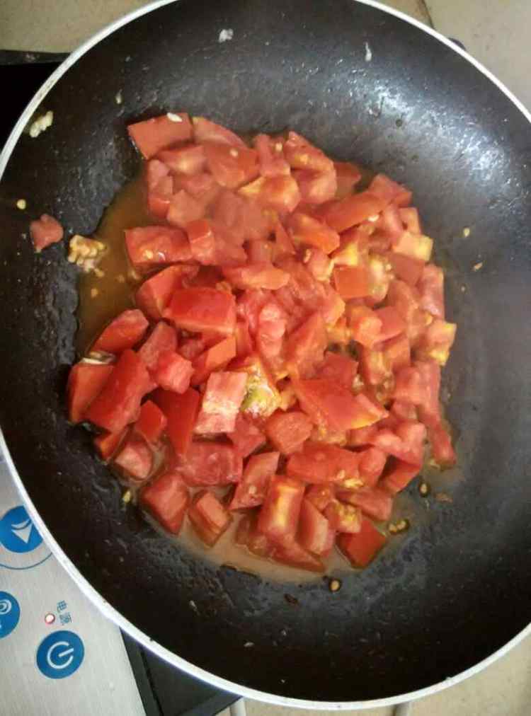 卤汁西红柿鸡蛋面步骤7