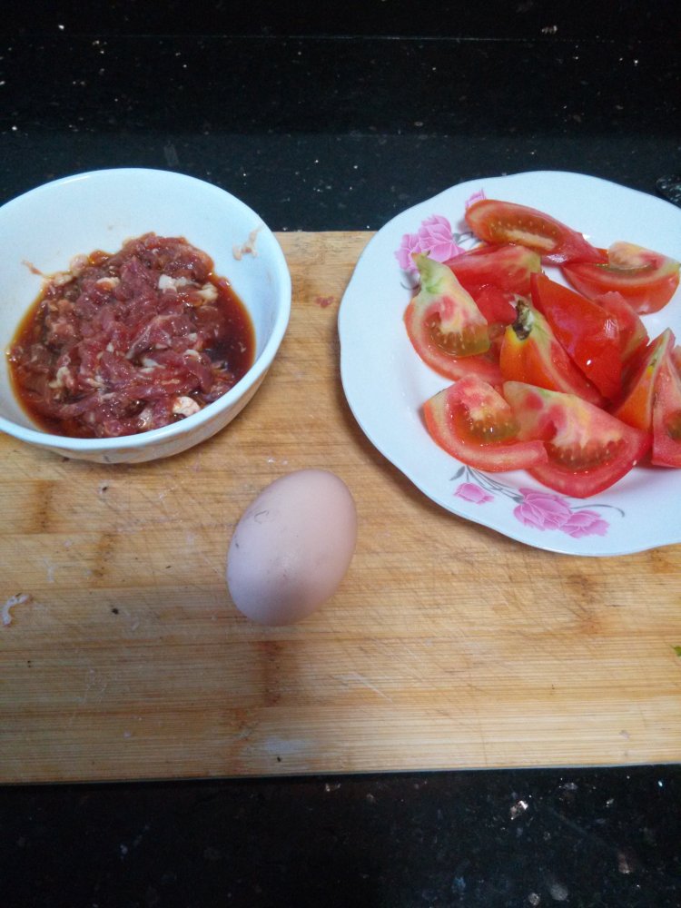 番茄肉丝炒蛋步骤1