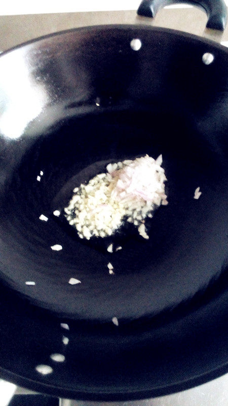 番茄鲟龙鱼意面步骤3
