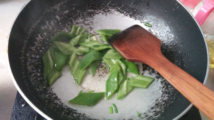家常土豆片步骤6