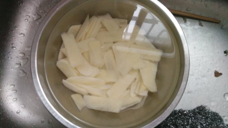 家常土豆片步骤3