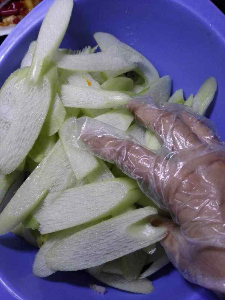 【手工美食】白芋蒙焖步骤7