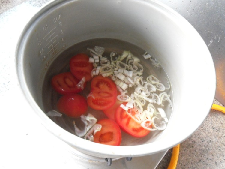 西红柿热汤饼步骤4
