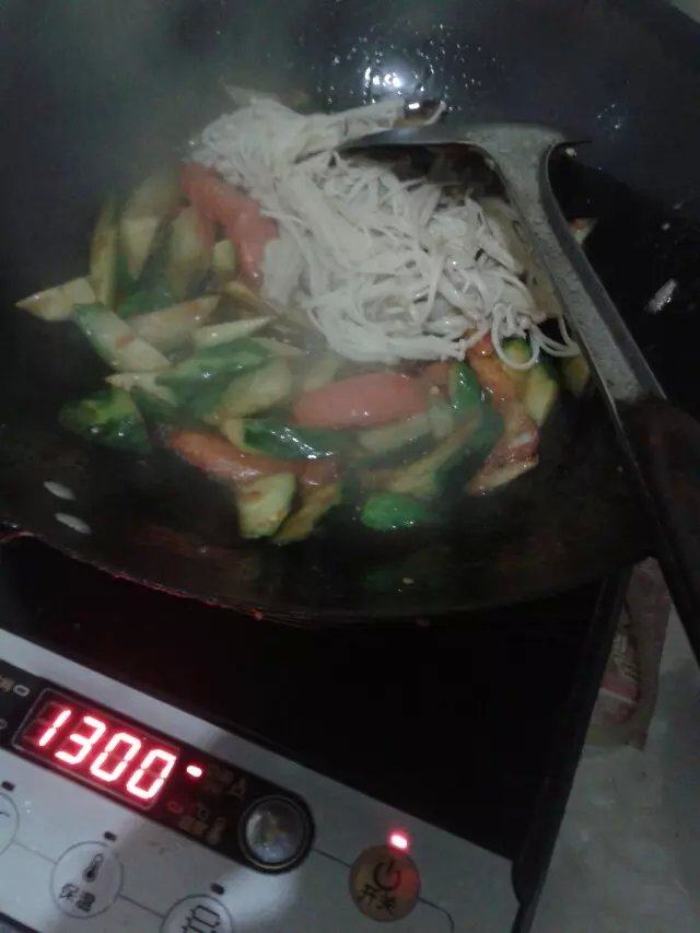素炒金针菜步骤7
