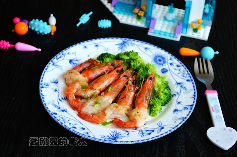 葱香竹节虾步骤9