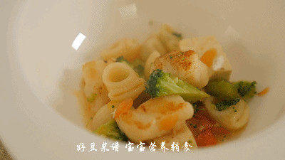 鳕鱼豆腐意式汤面步骤18