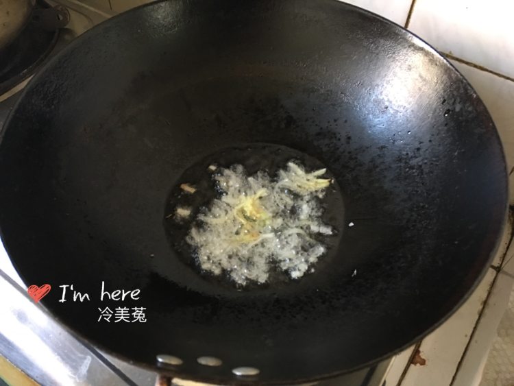 西兰花炒鲜虾仁步骤6