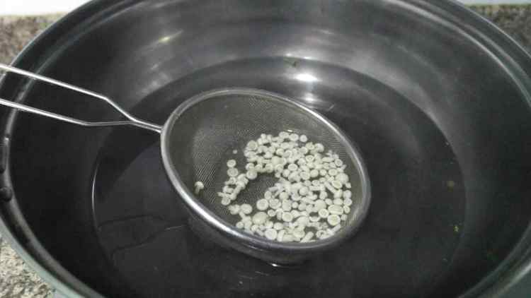 西兰花奶酪蛋黄卷步骤5
