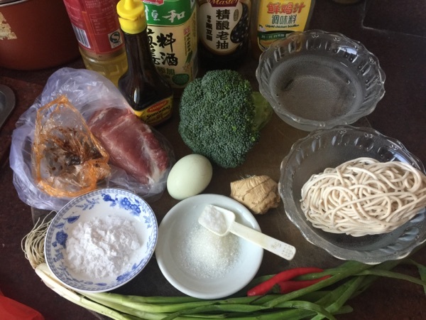 辣肉面#本味家乡菜#步骤1