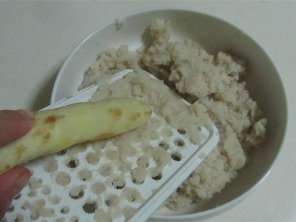 糖醋藕丸步骤2