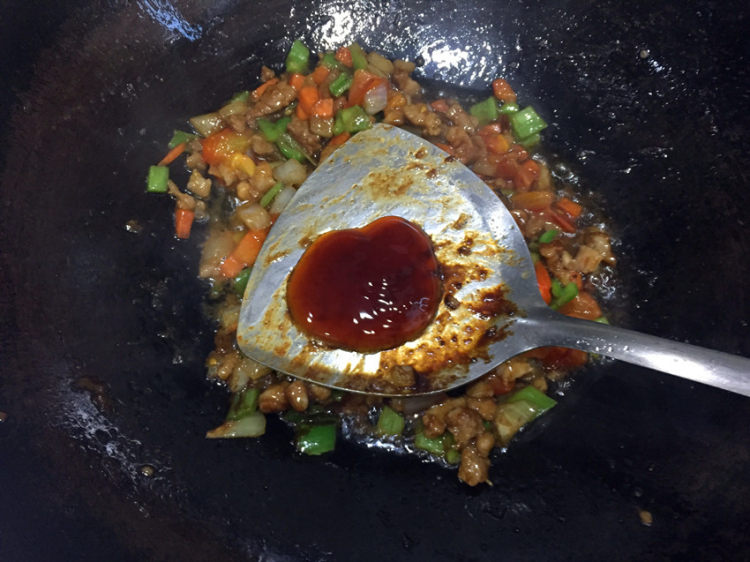 蝴蝶结炸酱面#圣诞美步骤14