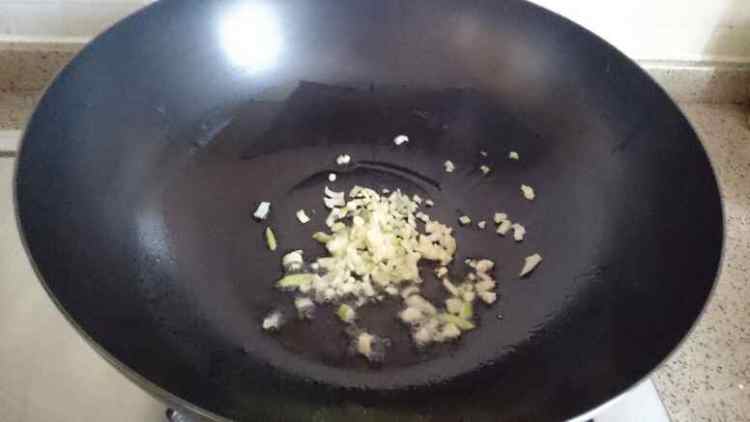 蚝油西兰花炒杏鲍菇步骤4