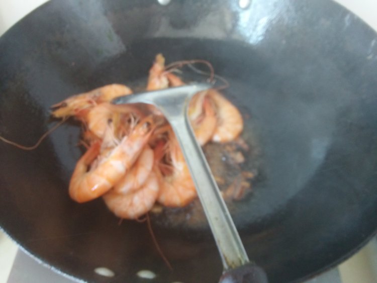 虾炒西兰花步骤6