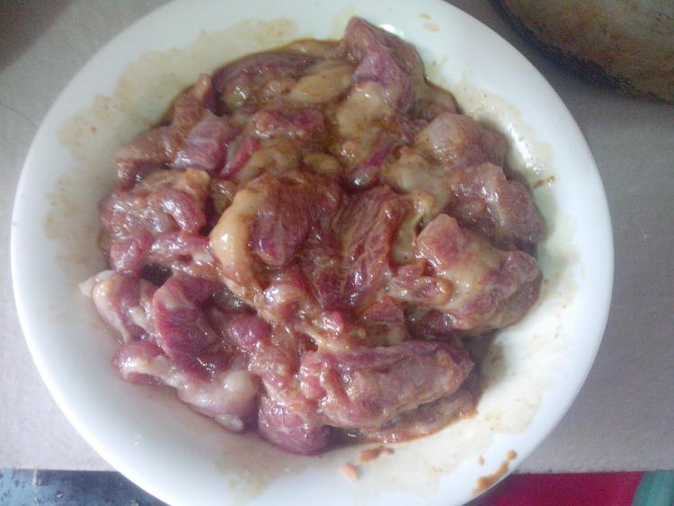 西兰花炒瘦肉步骤5