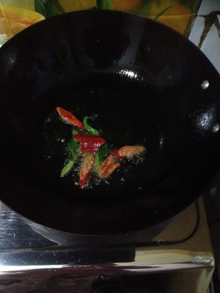 胡萝卜片炒西兰花步骤5
