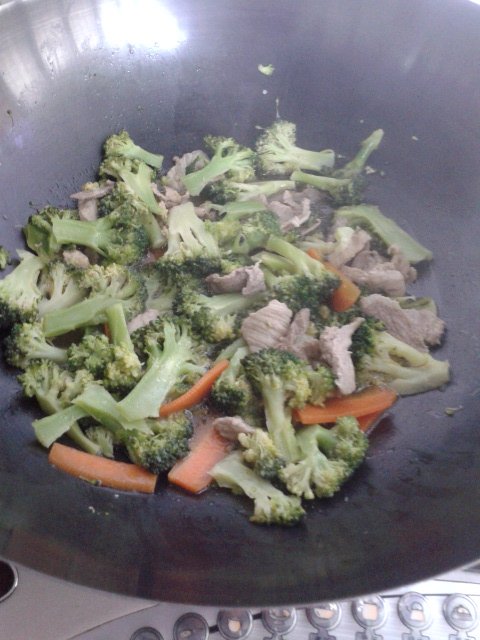 西兰花肉片步骤5