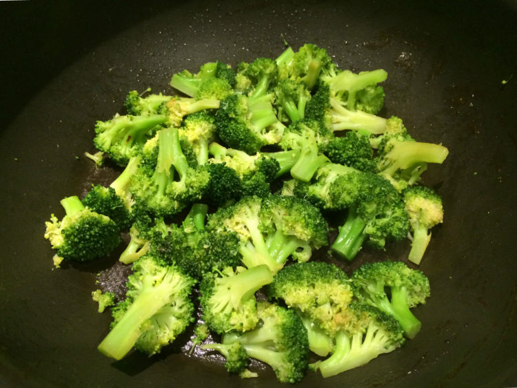 红烧肉西兰花步骤7
