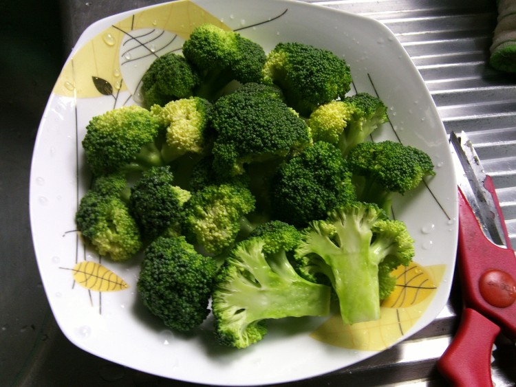 蚝油香菇扒西兰花步骤7
