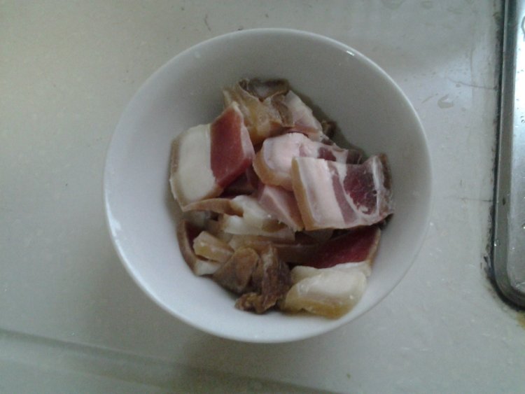 西兰花咸肉片步骤3