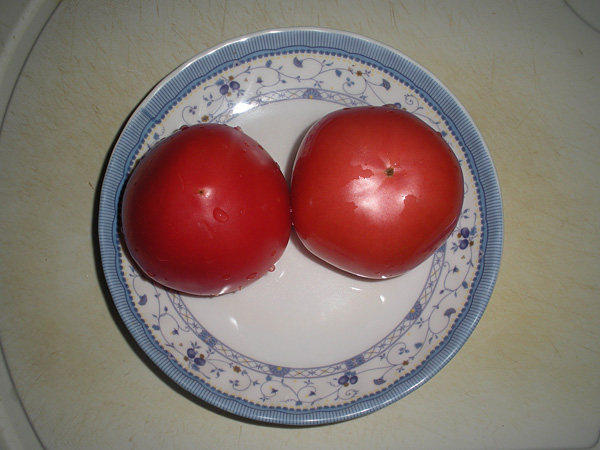 西红柿烩西兰花步骤2