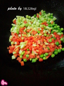 什锦蔬菜玉米粥步骤6