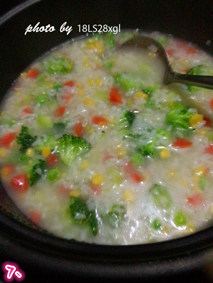 什锦蔬菜玉米粥步骤7