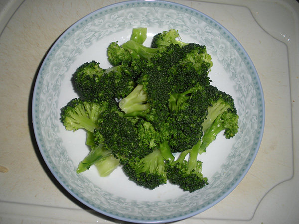 腐竹烧西兰花步骤5