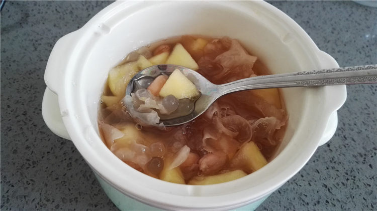 苹果银耳养颜汤步骤10