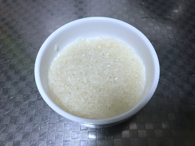 桂花苹果粥步骤1